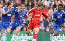 星空体育官网-曼晚评论，阿莫林指B费位置安排欠妥 前腰位更显核心价值